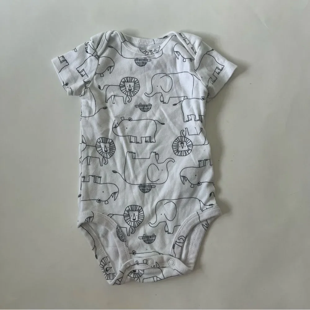 Bundle of Short Sleeve Onesie Bodysuit Baby Size 3 - 6 Months